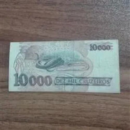 اسکناس10000کروزیرو
