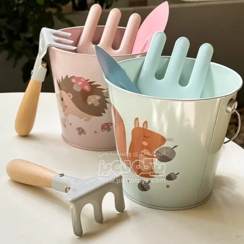 اسباب بازی ست باغبانی با سطل فلزی پیکاردو صورتی کد P/BZ-43-B/G