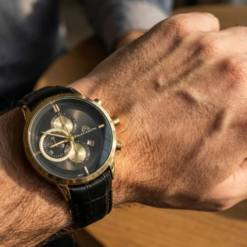 ساعت مردانه طلایی صفحه مشکی الکس مارتین طرح سه موتور 7106 - Image 4