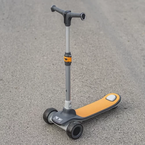 اسکوتر کودک تاشو نشیمن دار رنگ مشکی کد P/ZG612/A