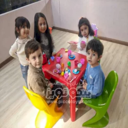 خرید میز کودک مربع