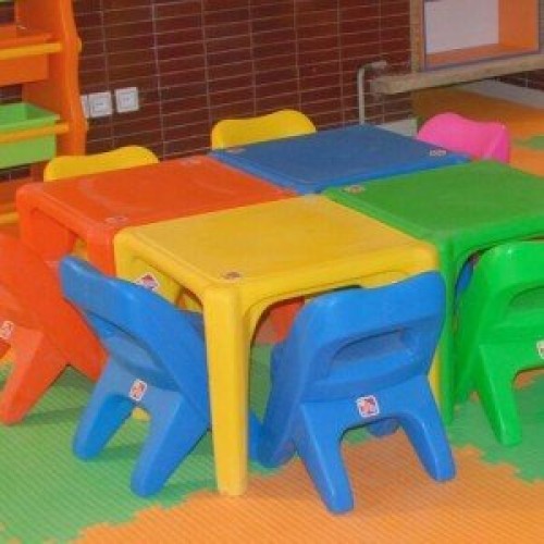 مجموعه رنگی صندلی کودک استار pic-7003 رنگ قرمز