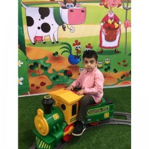 قطار شارژی با ریل اضافه Santa Fe Train peg perego 10710