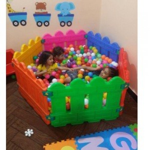 پارک حفاظ نرده ای کودک