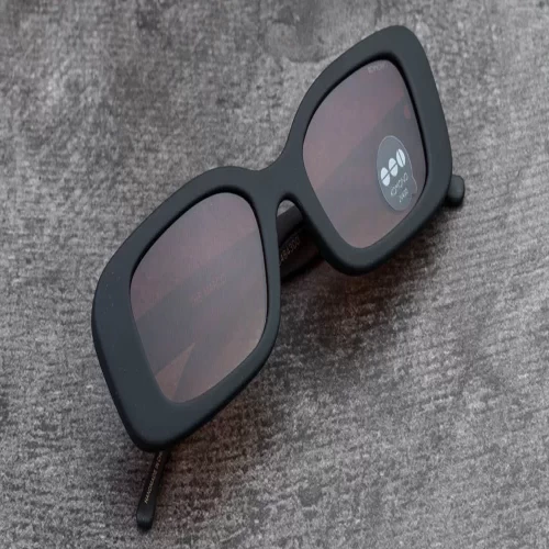 عینک آفتابی کومونو مدل Komono Marco Black Rubber - Image 3