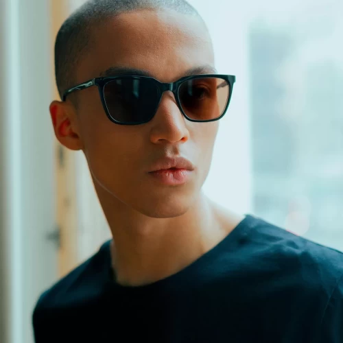 عینک آفتابی کومونو komono X Makia Jay Black Nomad - Image 2