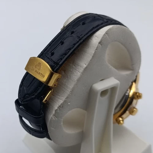 ساعت زنانه طلایی صفحه مشکی الکس مارتین طرح سه موتور 7106 - Image 3