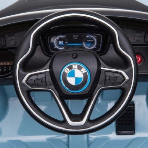 ماشین شارژی بی ام و BMW I8