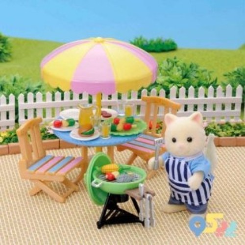 خانواده گربه مپل sylvanian families کد 5290