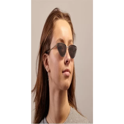 عینک آفتابی کومونو مدل Gigi Black Silver - Image 3