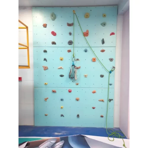 دیوار صخره نوردی چوبی کد 4235606