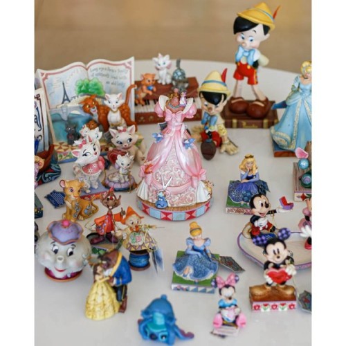 فیگور دیزنی سیندرلا سوزی Cinderellas Kind Helper Suzy On A Spool کد 4039085