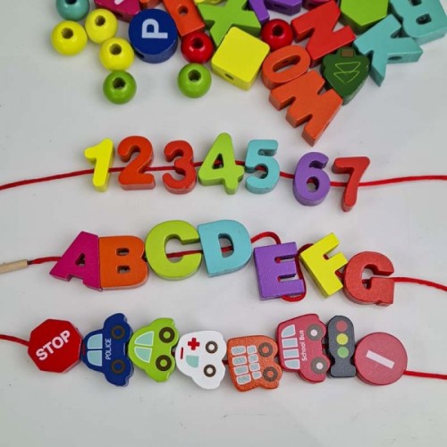 اسباب بازی چوبی نخ و مهره الفبای انگلیسی و ترافیک شهری کد MWZ0268