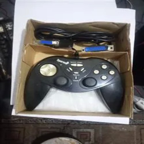 فروش دسته بازی کامپیوتر شوکردار نایاب برند Generious