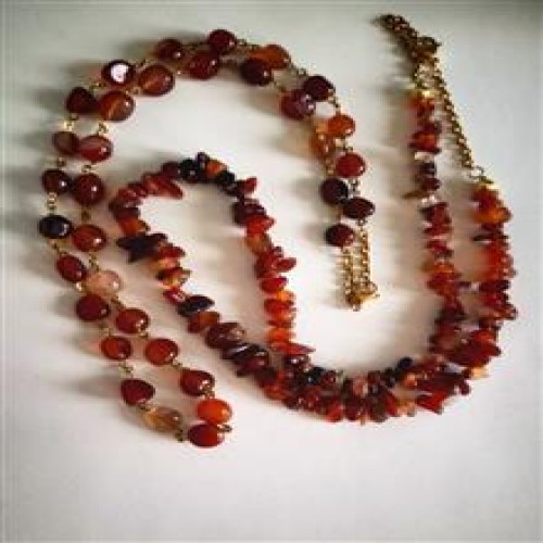 گردنبندسنگی