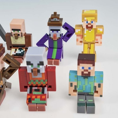 اکشن فیگور 8 عددی ماینکرفت با سلاح MINECRAFT کد P/19745/B