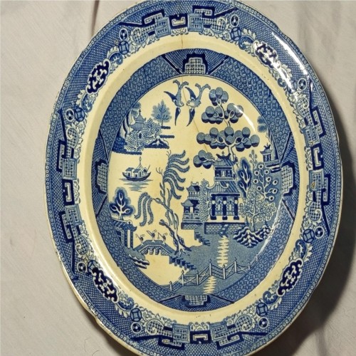 بشقاب آبی قدیمی بند زده شده با قطر 25 سانتیمتر