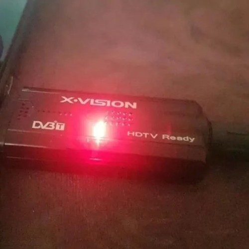 گیرنده دیجیتال جیبی ایکس ویژن مدل PCDVB 2100 با ضبط برنامه