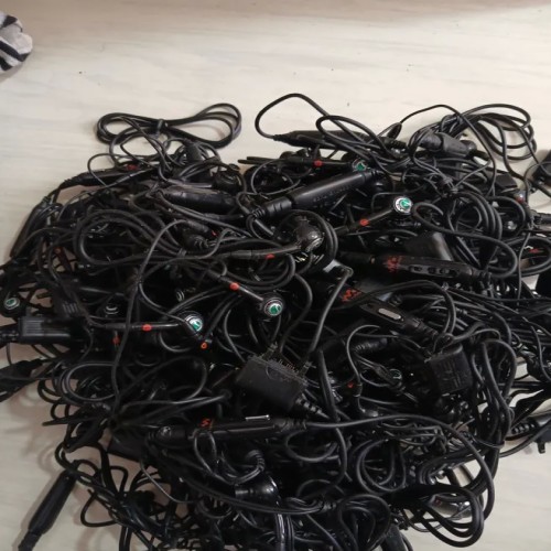 100 عدد هندزفری سونی اریکسون بدون پلاستیک معیوب