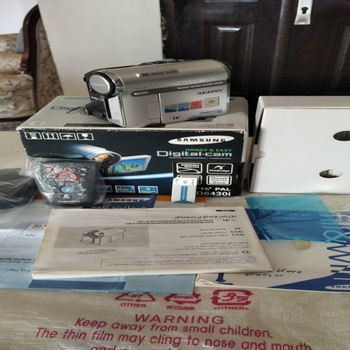 فروش دوربین فیلمبرداری سامسونگ با لوازم کامل و سالم