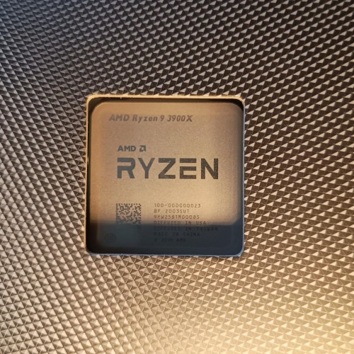 خرید پردازنده رایزن باکس AMD Ryzen 3900X با گارانتی