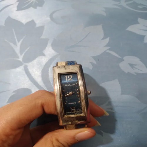 فروش ساعت مچی ژاپن معیوب با قیمت مناسب