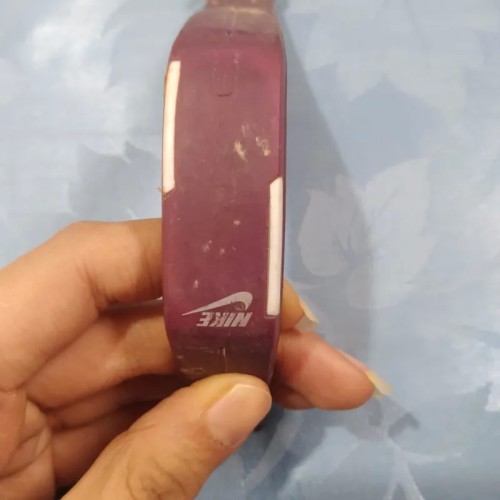 فروش ساعت مچی معیوب با قیمت مناسب و شرایط ویژه