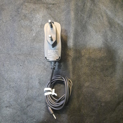 فروش شارژر سوزنی نوکیا با چراغ شارژ سالم