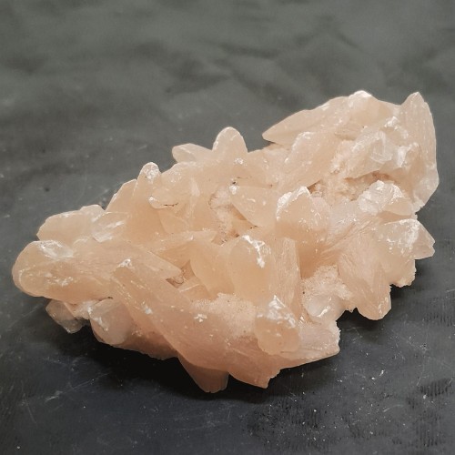 فروش راف کوارتز سفید معدنی با قیمت مناسب و ارسال سریع