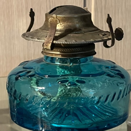 فروش چراغ نفتی قدیمی با قدمت بیش از 80 سال