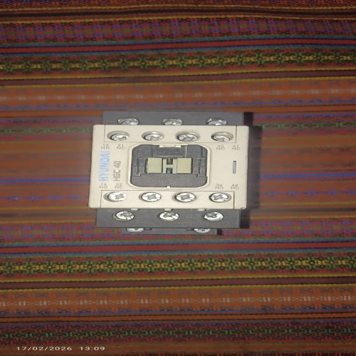 فروش کنتاکتور 40آمپر هیوندای با بوبین 220