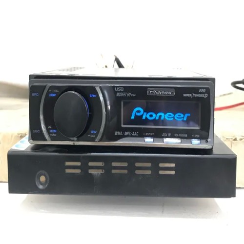 پخش پایونیر مدل 6050UB با خروجی 6 کانال و USB