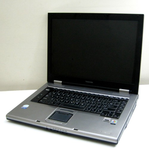 فروش لپ تاپ توشیبا Tecra A8 با ضمانت و ارسال سریع