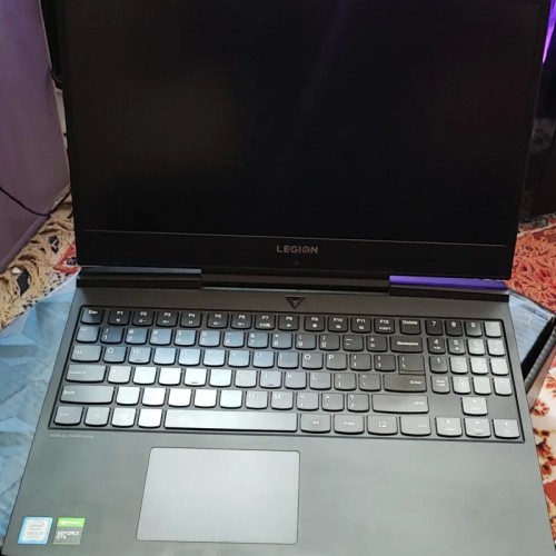 فروش لپ تاپ لنوو Y545 با قطعات کامل و سالم