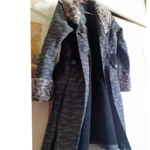 پالتو زنانه sama، لباس گرم و شیک برای خانم‌ها