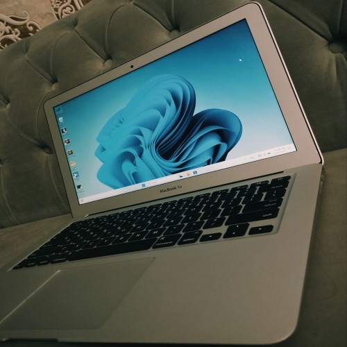 لپ تاپ فوق باریک و سبک با ویندوز 11 2023