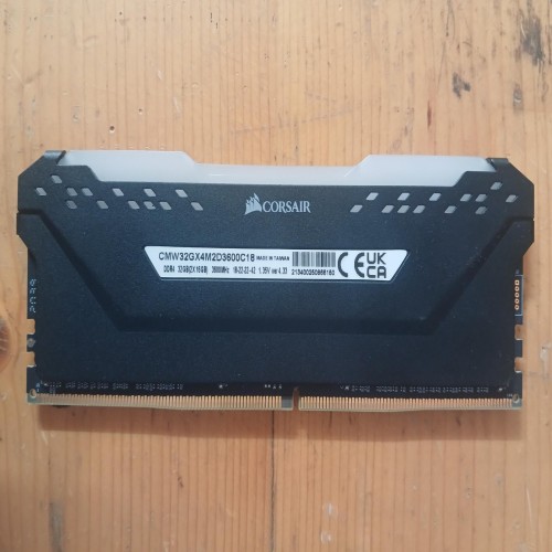 رم Corsair Vengeance PRO RGB 16GB 3600MHz بهترین کیفیت