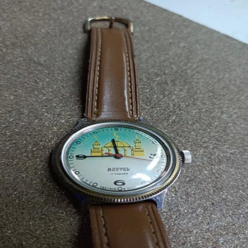 فروش ساعت کوکی روسی قدیمی و سالم با قیمت مناسب