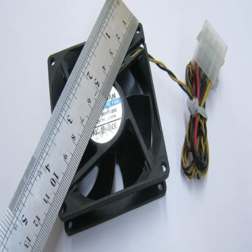 خرید فن 12 ولتی کامپیوتر 8 سانتی سوکت دار وردسا