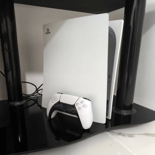 فروش PS5 1116 FW 6.02 با بازی و لوازم جانبی