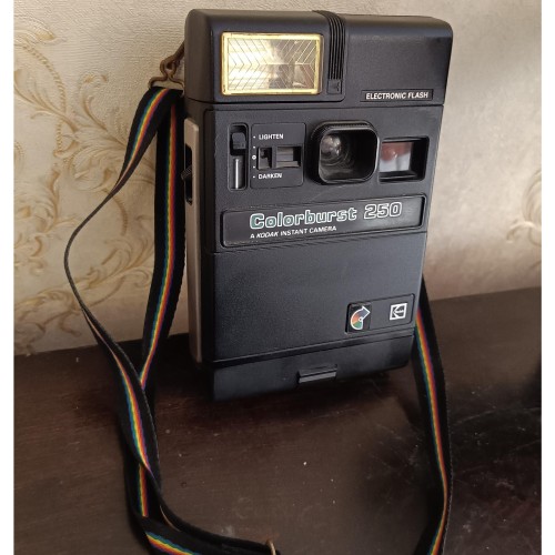 فروش دوربین عکاسی فوری Kodak Eastman Colirburst آمریکا 1976