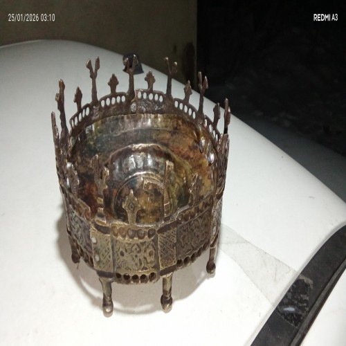 منقل برنجی طرحدار قدیمی قطر20سانت - دستساز و کلکسیونی