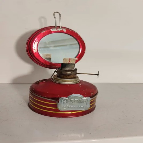 فروش چراغ نفتی قدیمی کوچک با رنگ زیبا و سالم