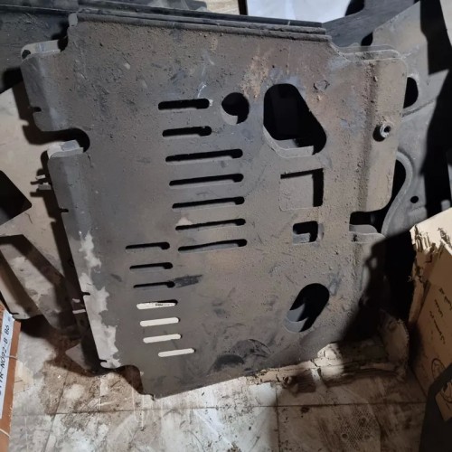 فروش سینی زیر موتور 206 استوک با بهترین قیمت و کیفیت