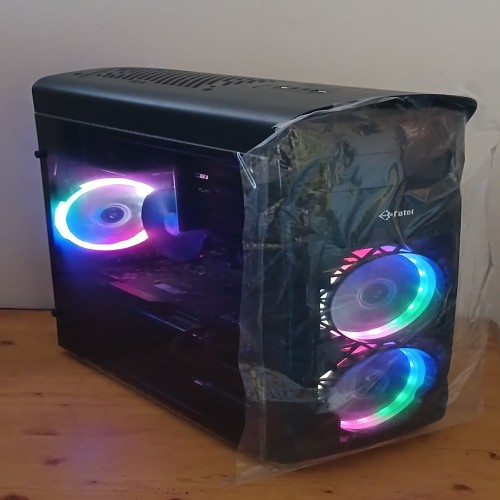 فروش کیس گیمینگ با کانفیگ i5 و رم 16GB DDR4