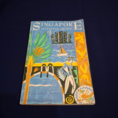 کتاب راهنمای سنگاپور مصور و کمیاب جیبی