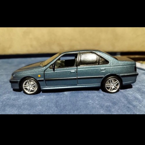 فروش ماکت پرشیا اسپرت قدیم ساخت پگاه تویز