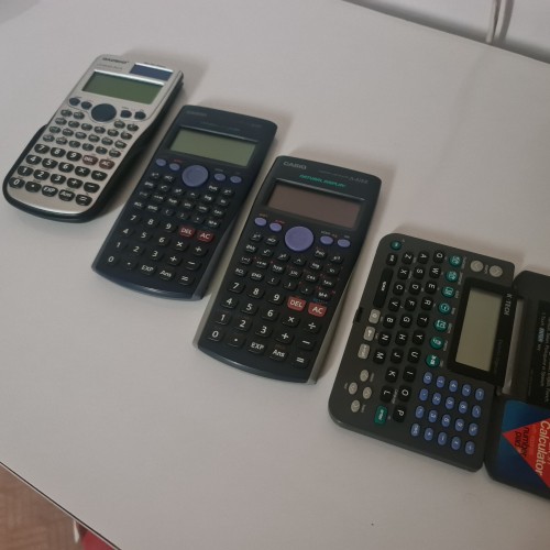 فروش ماشین حساب مهندسی حرفه ای با ضمانت و درب دار