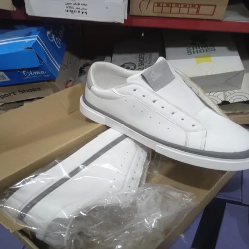 فروش ونس سفید طوسی سایز 41 تا 44 با کیفیت عالی