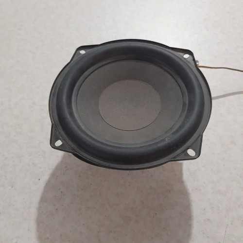 اسپیکر LG 5.5 اینچ با صدای قدرتمند و کیفیت عالی